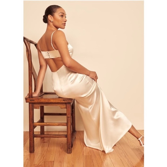 Reformation Pisco dress - White Satin | Size: 2 - Picture 2 of 7